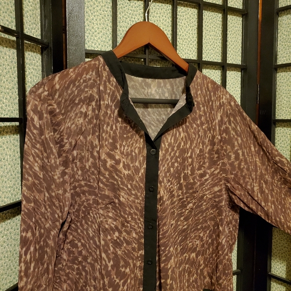 Leopard Print Sheer Top - Picture 2 of 7